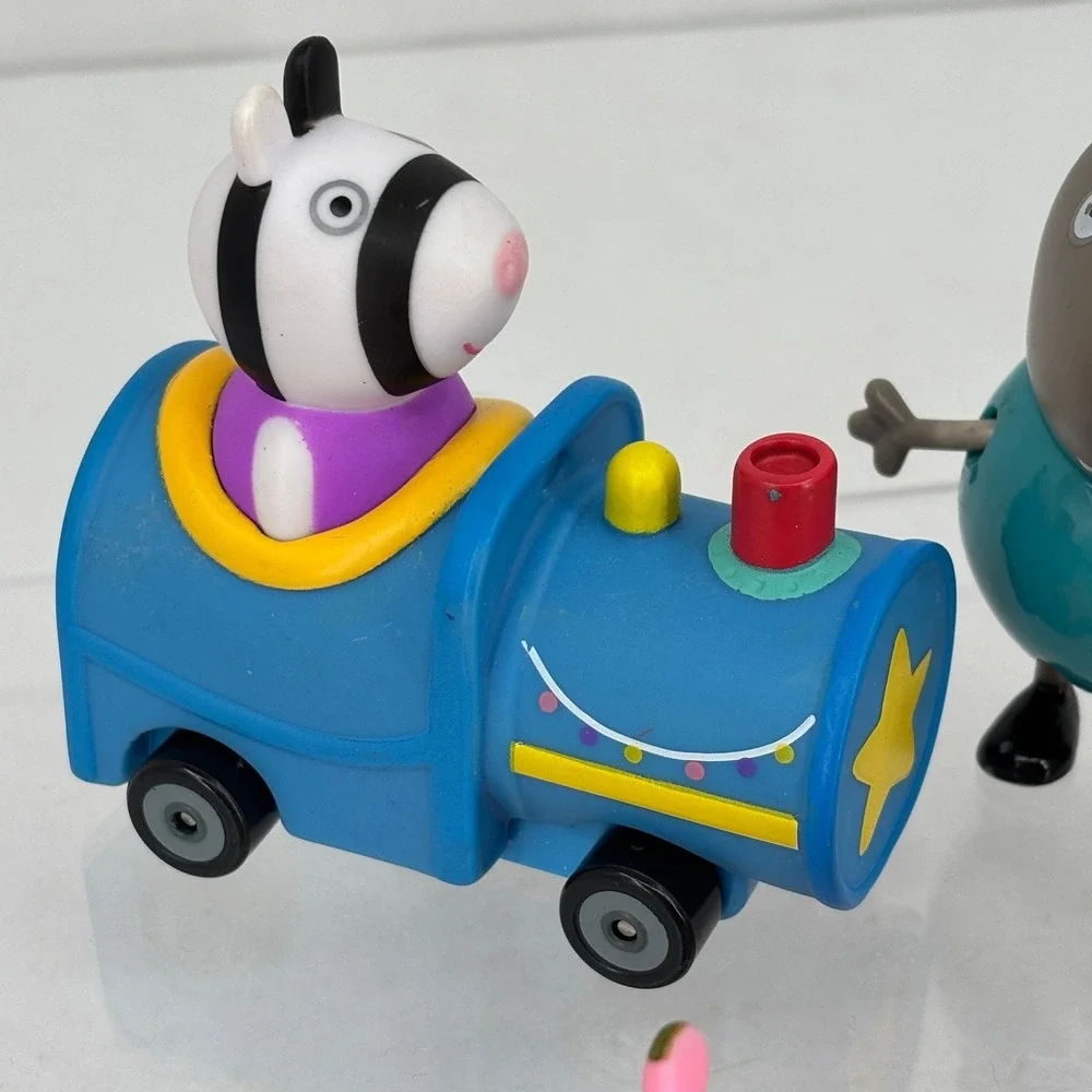 Peppa Pig Lot of 9 Action Figures Vehicle Mixed Replacements Cake Toppers Toys